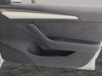 Tesla Model 3 (Dual Motor) Long Range 4WDE (346 ps) - HEATED WHEEL - KEYLESS