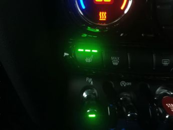 Mini Hatch 2.0 John Cooper Works Steptronic (231 ps) - HK AUDIO - HUD - PRI