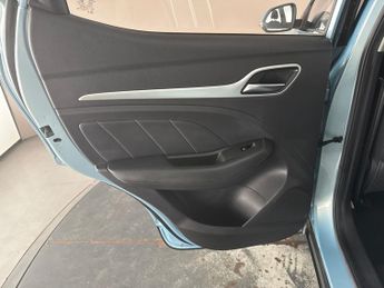 MG MG ZS 44.5kWh Exclusive (143 ps) - HEATED SEATS - NAV - BLIND SPOT ASS