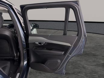 Volvo XC90 2.0h T8 Recharge 18.8kWh Plus Plug-in 4WD (455 ps) - SURROUND VI