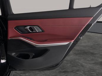 BMW 3 Series 2.0 320i M Sport (184 ps) - SUN PROTECTION GLASS - LEATHER - 19I