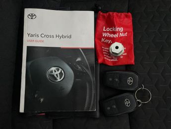 Toyota Yaris Cross 1.5 VVT-h Icon E-CVT (116 ps) - LANE TRACE ASSIST - LANE DEPARTU