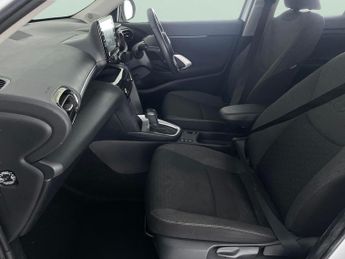 Toyota Yaris Cross 1.5 VVT-h Icon E-CVT (116 ps) - LANE TRACE ASSIST - LANE DEPARTU