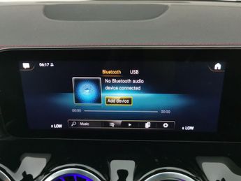 Mercedes-Benz EQA EQA 250 66.5kWh AMG Line (190 ps) - REVERSE CAM - NAV - ALCANTAR