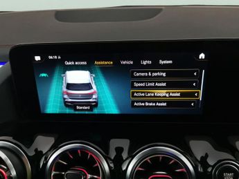 Mercedes-Benz EQA EQA 250 66.5kWh AMG Line (190 ps) - REVERSE CAM - NAV - ALCANTAR