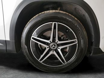 Mercedes-Benz EQA EQA 250 66.5kWh AMG Line (190 ps) - REVERSE CAM - NAV - ALCANTAR