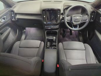 Volvo XC40 Recharge Twin 82kWh Plus AWD (408 ps) - BLACK ROOF RAILS