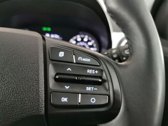 Hyundai i10 1.0 Premium (67 ps) - HEATED STEERING - LANE DEPARTURE  - WIFI