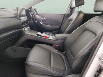 Hyundai Kona 64kWh Ultimate (10.5kW Charger) (204 ps) - REVERSE CAM - NAV - L