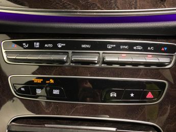 Mercedes-Benz E Class 2.0 E220dh MHEV Sport G-Tronic+ (220 ps) - HEATED LEATHER - COMF