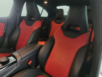 Mercedes-Benz CLA 1.3 CLA250e 15.6kWh AMG Line (Premium Plus) Coupe Plug-in 8G-DCT