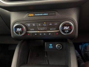 Ford Kuga 2.0 EcoBlue Vignale AWD (190 ps) - DRIVER MEMORY SEAT - LANE DEP