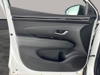 Hyundai Tucson 1.6 T-GDi 13.8kWh Premium Plug-in 4WD (265 ps) - REVERSE CAM - N