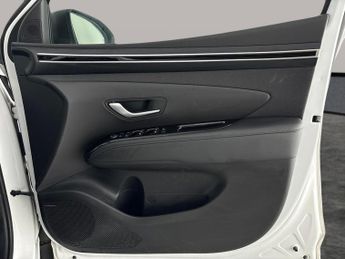 Hyundai Tucson 1.6 T-GDi 13.8kWh Premium Plug-in 4WD (265 ps) - REVERSE CAM - N