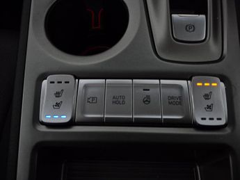 Hyundai Kona 64kWh Ultimate (10.5kW Charger) (204 ps) - ACTIVE LANE ASSIST