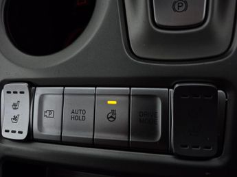 Hyundai Kona 64kWh Ultimate (10.5kW Charger) (204 ps) - ACTIVE LANE ASSIST
