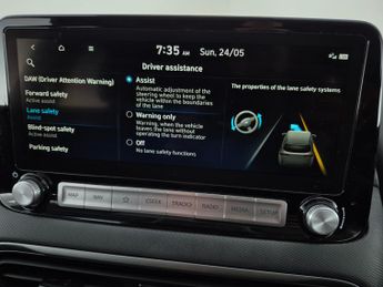 Hyundai Kona 64kWh Ultimate (10.5kW Charger) (204 ps) - CARPLAY - HEAT AND CO
