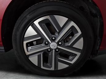 Hyundai Kona 64kWh Ultimate (10.5kW Charger) (204 ps) - ACTIVE LANE ASSIST