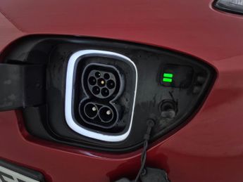 Hyundai Kona 64kWh Ultimate (10.5kW Charger) (204 ps) - ACTIVE LANE ASSIST