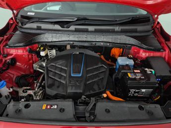 Hyundai Kona 64kWh Ultimate (10.5kW Charger) (204 ps) - ACTIVE LANE ASSIST