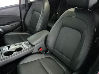 Hyundai Kona 64kWh Ultimate (10.5kW Charger) (204 ps) - CARPLAY - HEAT AND CO
