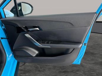 MG Mg4 64kWh SE Long Range (203 ps) - COMFORT ACCESS - BLUETOOTH - DRIV