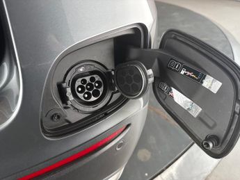 Mercedes-Benz GLC 2.0 GLC300de 13.5kWh AMG Line (Premium) Plug-in G-Tronic+ 4MATIC