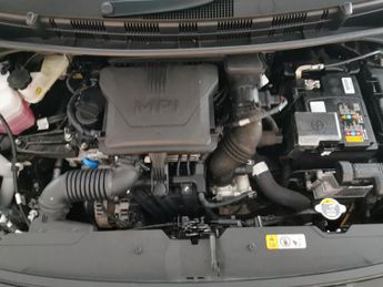 Hyundai i10 1.0 Premium (67 ps) - HEATED STEERING - LANE DEPARTURE  - WIFI