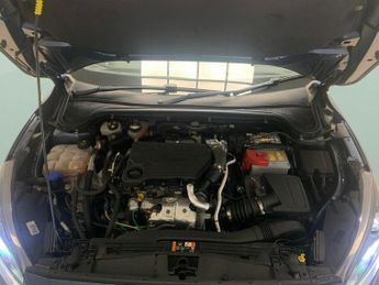 Ford Focus 1.5 EcoBlue ST-Line X (120 ps) - NAV - FORD SYNC3 - BLUETOOTH