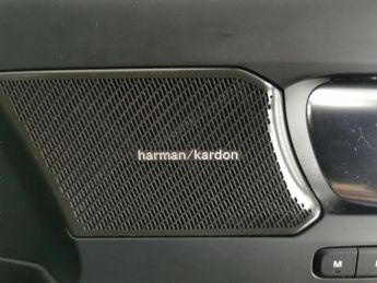 Volvo C40 Recharge 69kWh Ultimate (231 ps) - HK AUDIO - CARPLAY - ACTIVE L