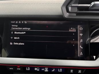 Audi A3 30 TFSI S Line S Tronic [Comfort+Sound] - LANE ASSIST - HEATED L