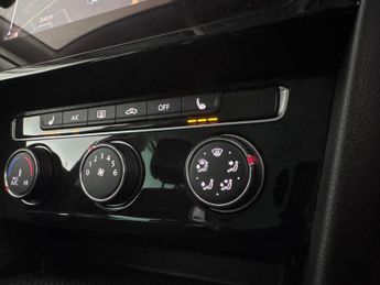 Volkswagen Passat 1.5 TSI EVO SEL DSG (150 ps) - PADDLE SHIFT - PARK SENSORS - AIR