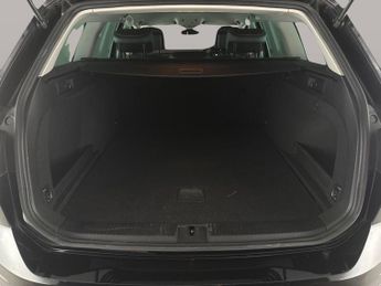 Volkswagen Passat 1.5 TSI EVO SEL DSG (150 ps) - PADDLE SHIFT - PARK SENSORS - AIR