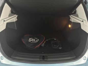 MG MG ZS 44.5kWh Exclusive (143 ps) - HEATED SEATS - NAV - BLIND SPOT ASS