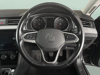 Volkswagen Passat 1.5 TSI EVO SEL DSG (150 ps) - PADDLE SHIFT - PARK SENSORS - AIR