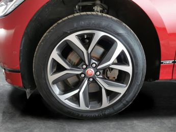 Jaguar I-PACE 400 90kWh HSE 4WD (400 ps) - KEYLESS ENTRY - LED - MERIDIAN AUDI