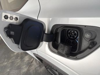 Polestar Polestar 2 Single Motor 69kWh Standard Range Fastback FWD (231 ps)[Pilot]  