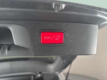 Mercedes-Benz GLC 2.0 GLC300de 13.5kWh AMG Line (Premium) Plug-in G-Tronic+ 4MATIC