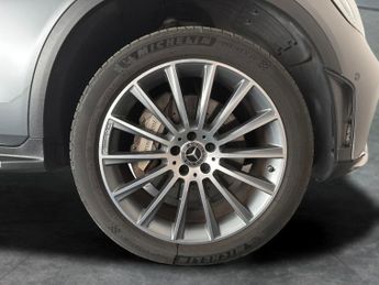 Mercedes-Benz GLC 2.0 GLC300de 13.5kWh AMG Line (Premium) Plug-in G-Tronic+ 4MATIC