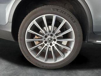 Mercedes-Benz GLC 2.0 GLC300de 13.5kWh AMG Line (Premium) Plug-in G-Tronic+ 4MATIC