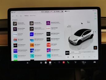 Tesla Model Y SUV RWD (346 ps) - HEATED STEERING - WIFI - BLIND SPOT ASSIST