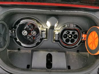 Nissan Leaf 39kWh Tekna (150 ps) - REVERSE CAM - NAV - HEATED SEATS
