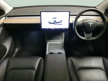 Tesla Model Y SUV RWD (346 ps) - HEATED STEERING - WIFI - BLIND SPOT ASSIST