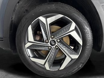 Hyundai Tucson 1.6 T-GDi 13.8kWh Premium Plug-in 4WD (265 ps) - LED - REVERSE C