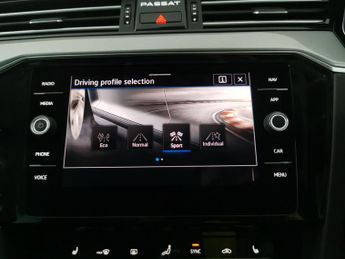 Volkswagen Passat 1.4 TSI 13kWh GTE Plug-in DSG (218 ps) - VIENNA LEATHER - HEATED