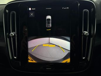 Volvo C40 Recharge 69kWh Plus (231 ps) - PARK ASSIST - LED - REVERSE CAM
