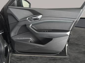 Audi e-tron 50 Technik quattro 71.2kWh (11kW Charger) (313 ps) - ADJUSTABLE 
