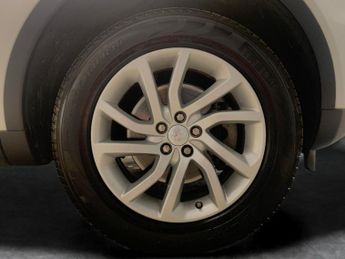Land Rover Discovery Sport 2.0 TD4 SE Tech 4WD (180 ps) - BLUETOOTH - CRUISE - CLIMATE CONT
