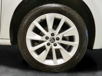 Skoda Kamiq 1.5 TSI ACT SE DSG (150 ps) - CRUISE - AIR CON - DAB