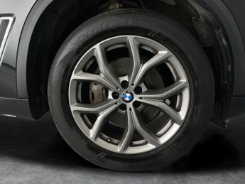 BMW X5 3.0 40i MHT xLine xDrive (340 ps) - ACTIVE LANE ASSIST - HK AUDI